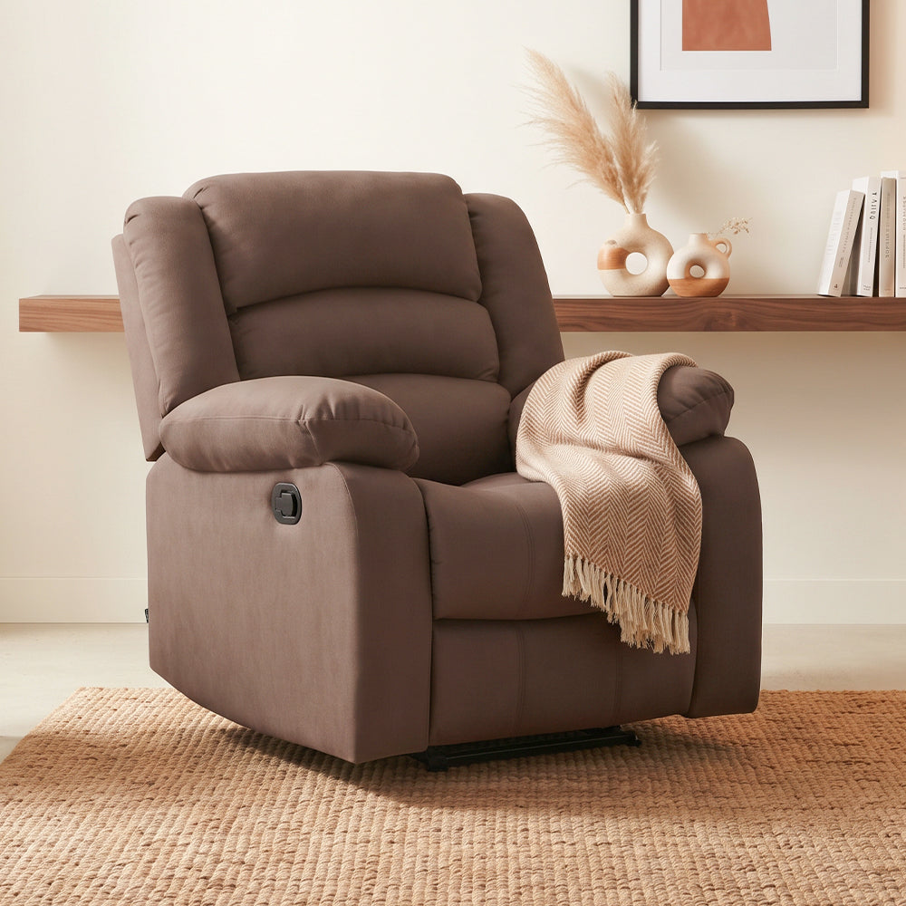 Sillón Bergere Reclinable con Masaje Tela Café. Polonia